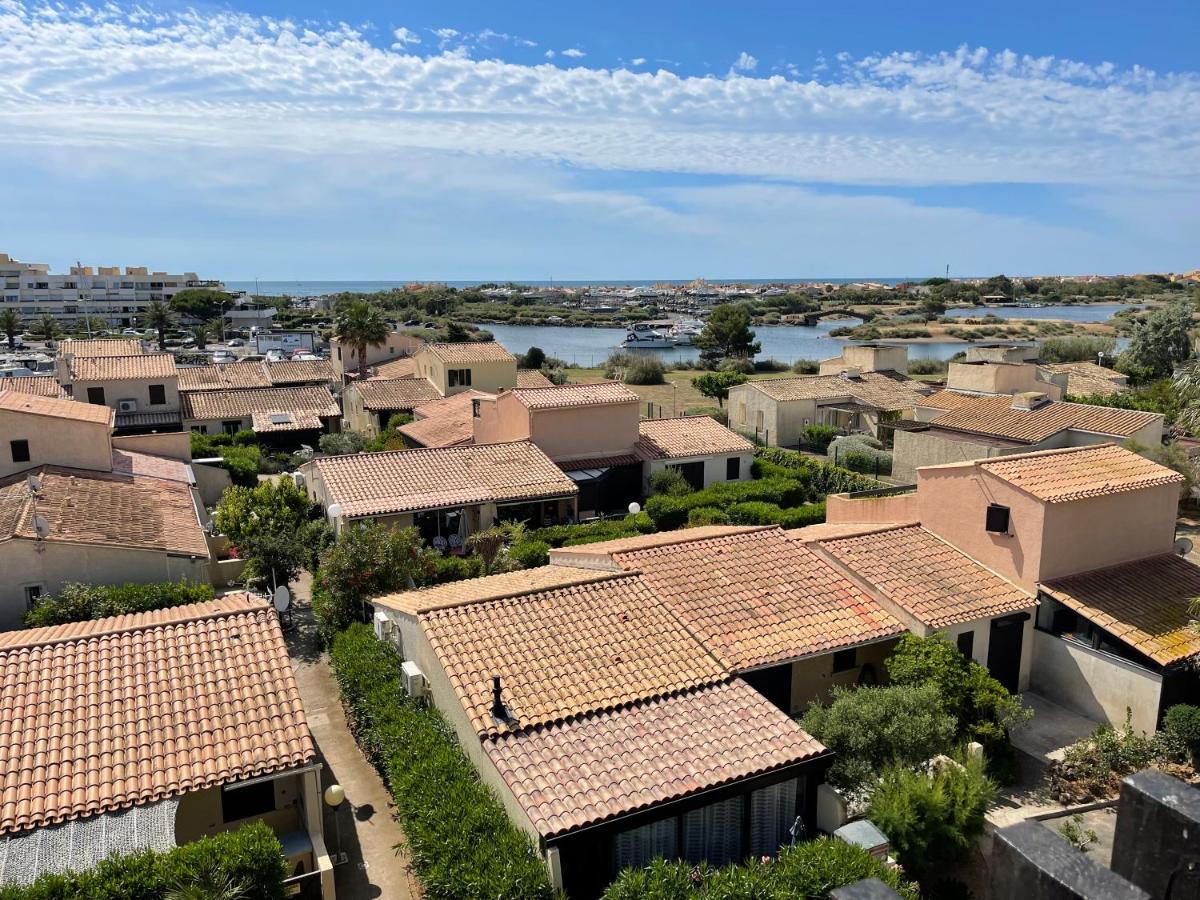 Résidence Port Venus -au Village Naturiste -avec Vue Sur Le Port Et La