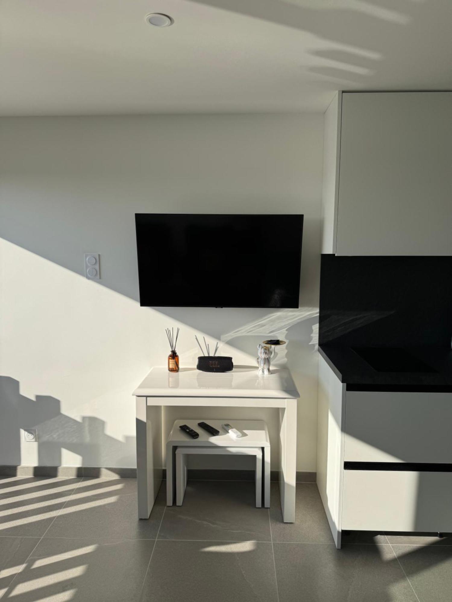 Résidence Port Venus -au Village Naturiste -avec Vue Sur Le Port Et La Appartement *